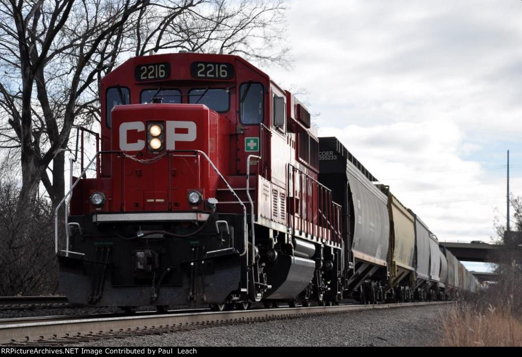 Westbound local enters the yard